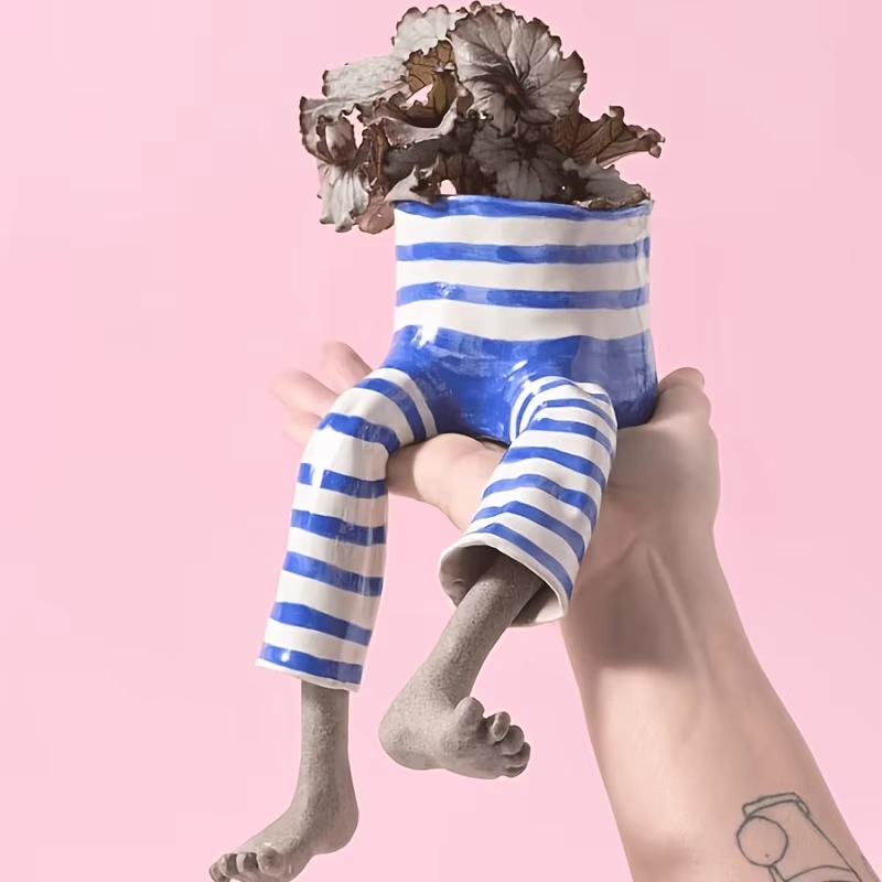 Whimsical Resin Leggy Planter  - The Plant Parent 评论和价格